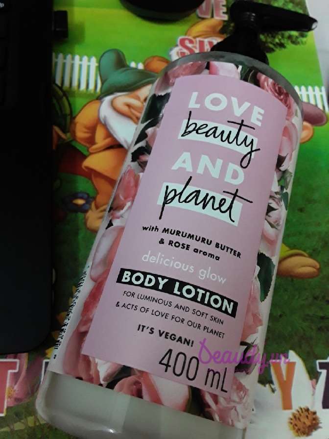 Review sữa dưỡng thể Love Beauty and Planet - Delicious Glow Body Lotion  dưỡng ẩm ngọt ngào 